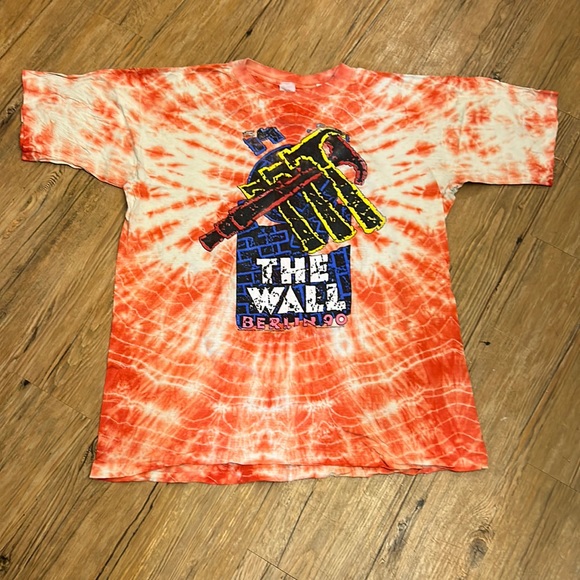 Pink Floyd Vintage The Wall Red/Orange Tie Dye Size XL - Picture 1 of 6